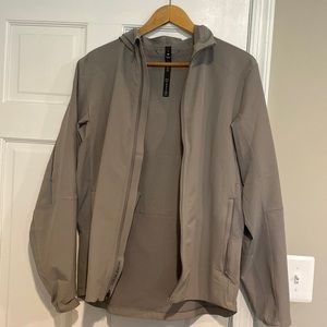 Men’s Lulu Lemon Lightweight Jacket